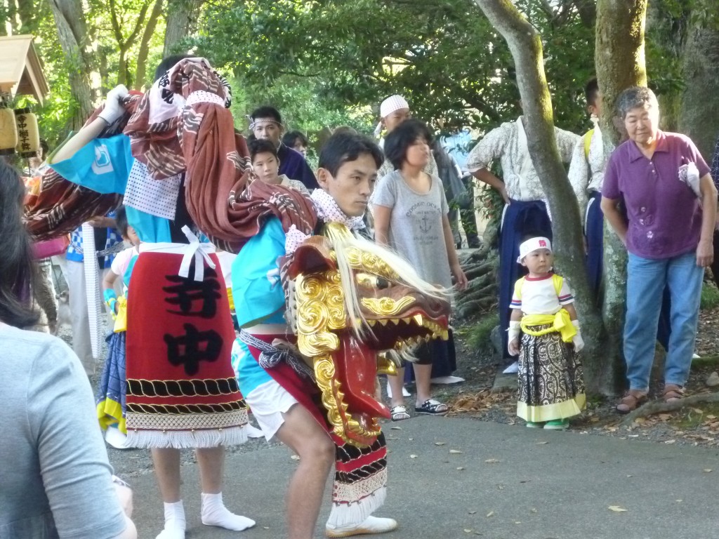 勇壮な加賀獅子 大野湊神社